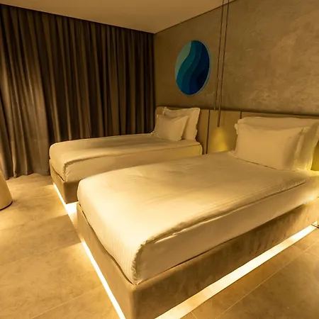 Four Hills 3* אנטליה