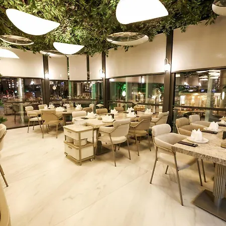 Four Hills Hotel Antalya