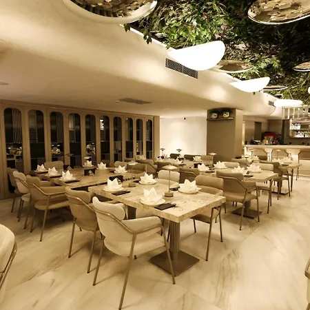 Hotel Four Hills Antalya