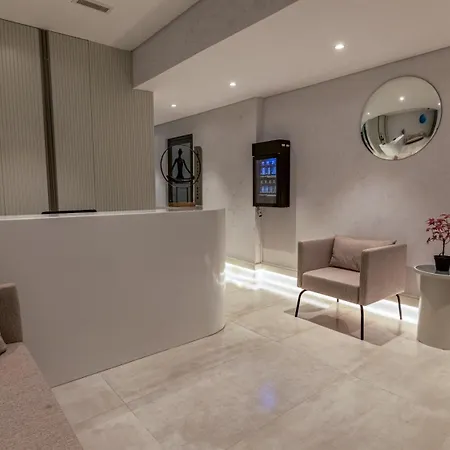 Four Hills Hotel