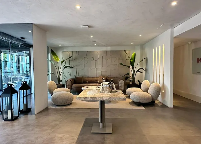 Four Hills Hotel