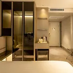 Four Hills Hotel